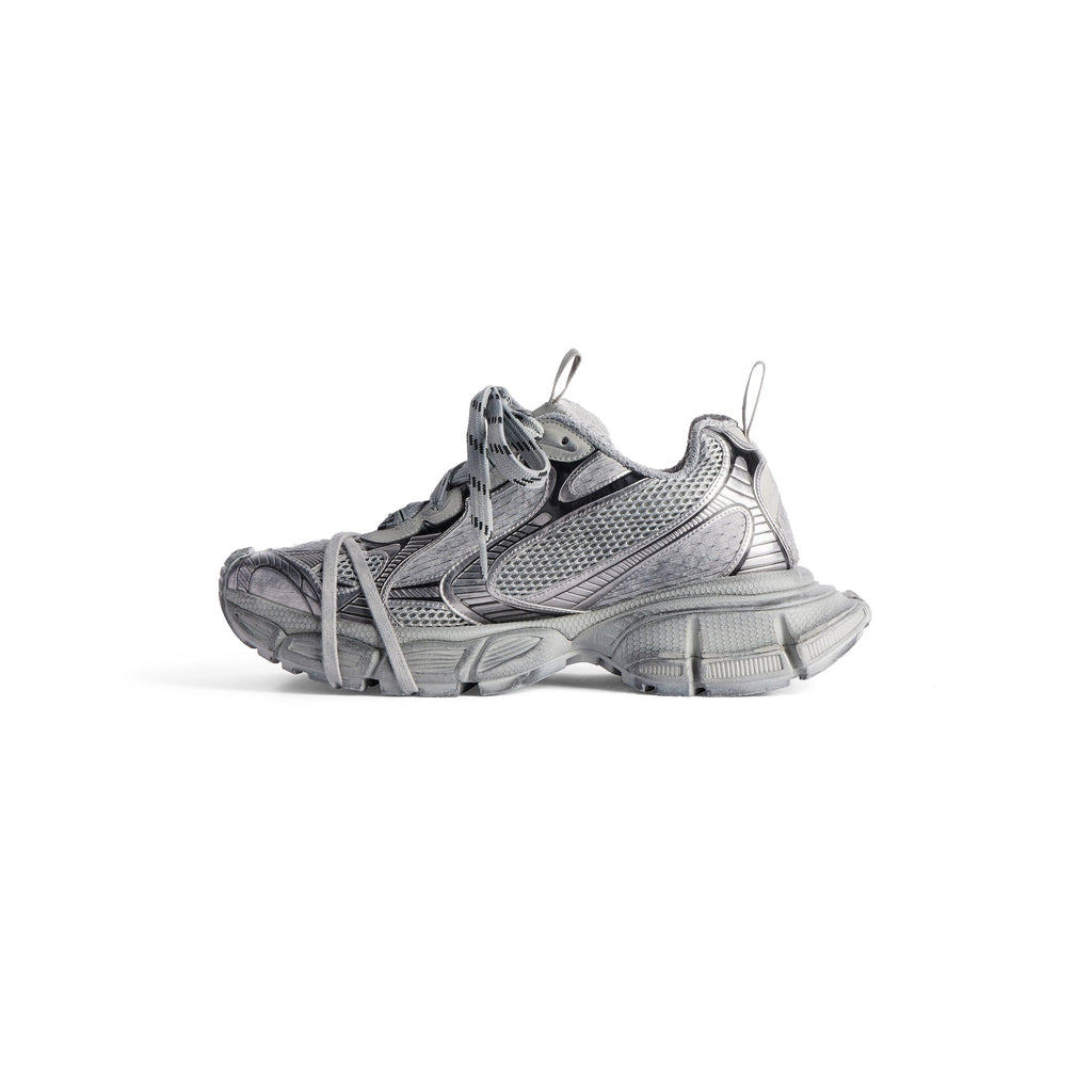 Balenciaga 
Men's 3xl Sneaker in Grey