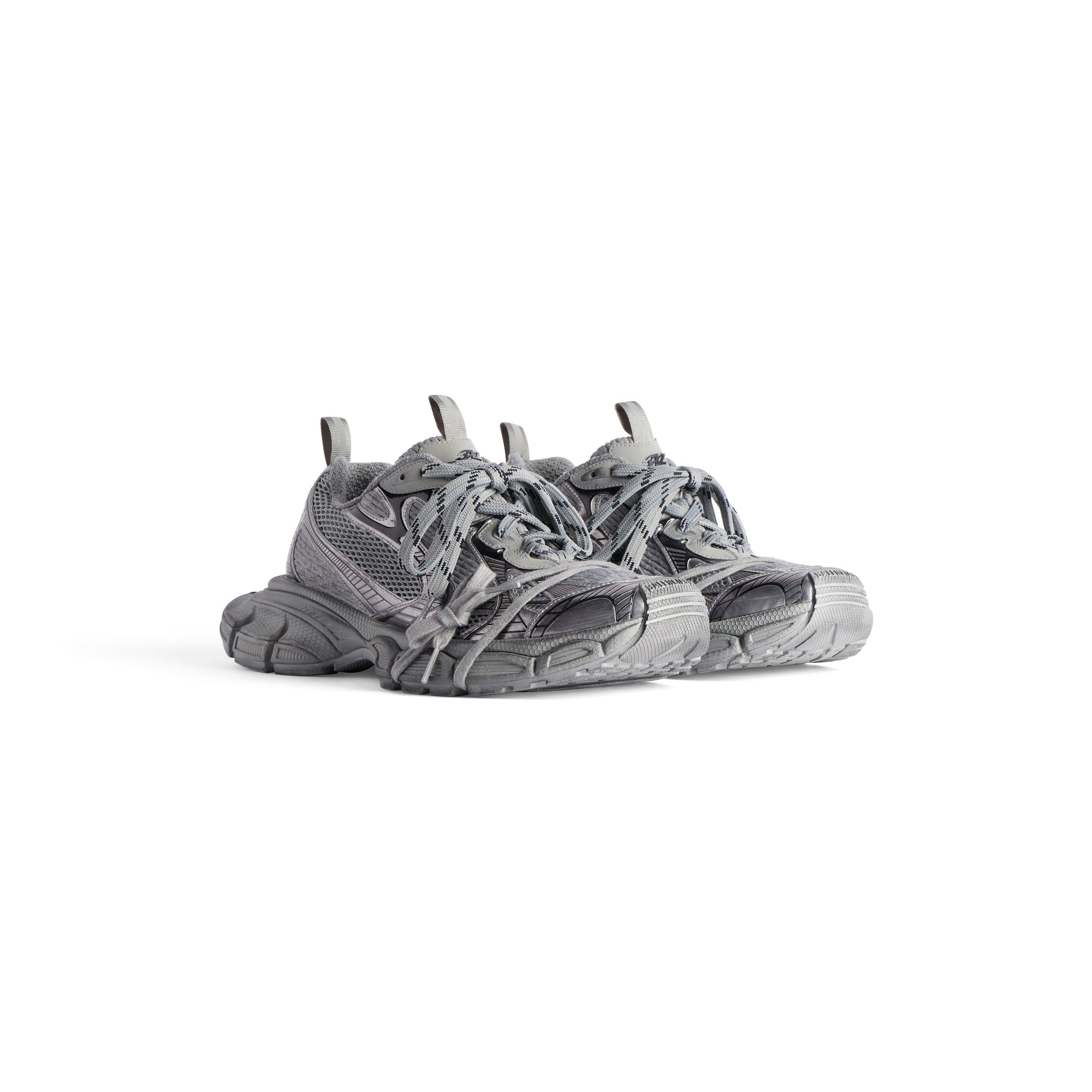 Balenciaga 
Men's 3xl Sneaker in Grey